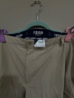 Izod Men's Flat Front Golf Shorts - Khaki